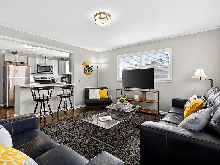 1735 Harle Ave NW — Photo 12