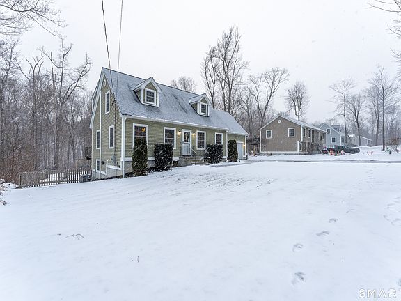 2nd image of 43 Tatnic Hill Road