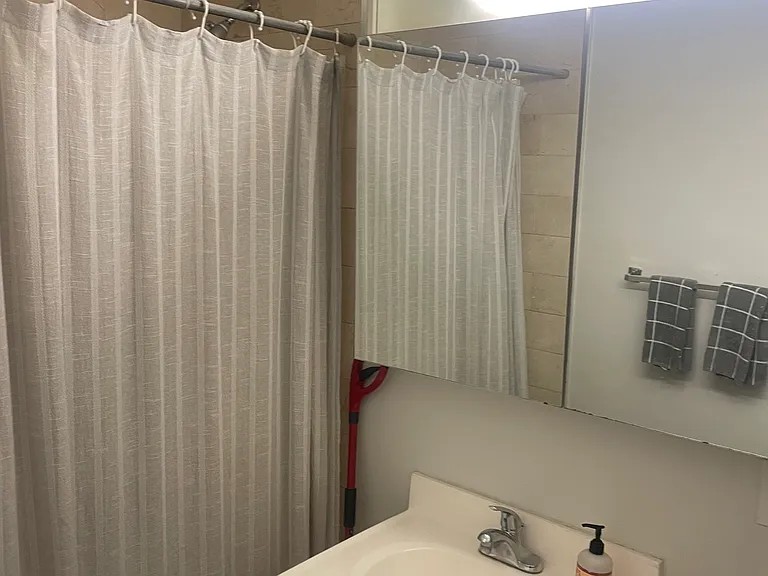515 E 5th St #2C — Photo 10