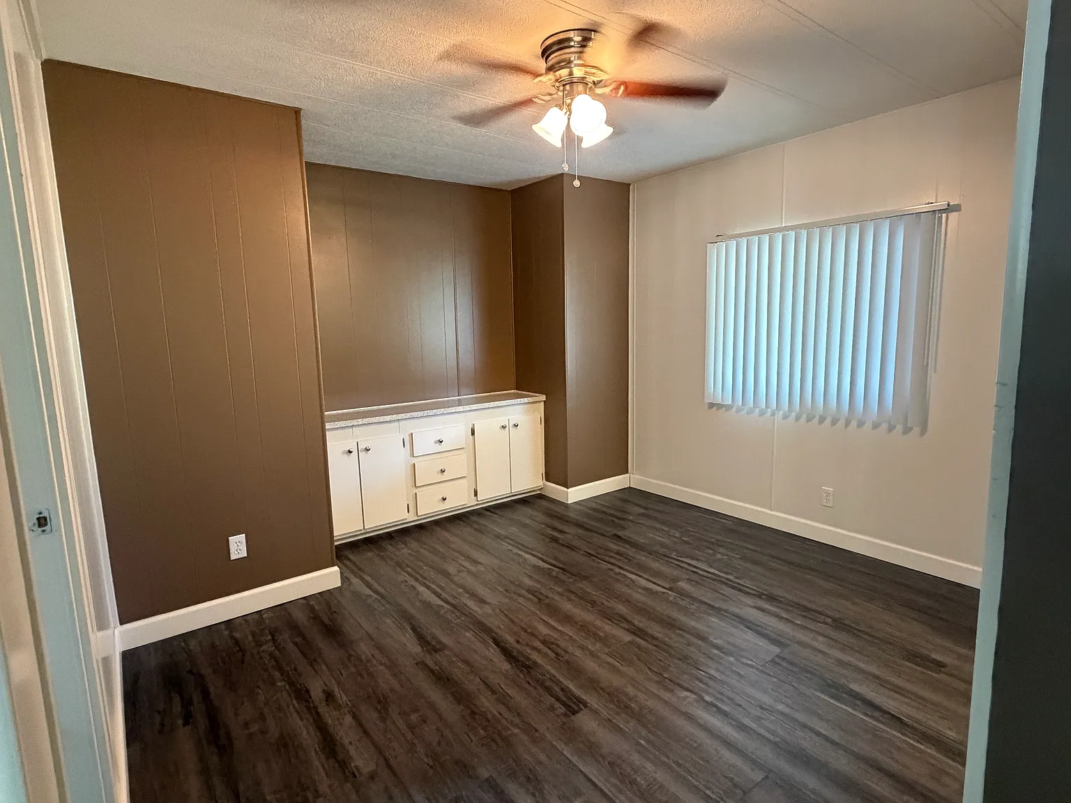 3 bed, 1344 sqft, $1,900 — Photo 2