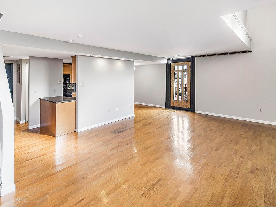1st image of 1054 S Kingshighway Blvd APT N