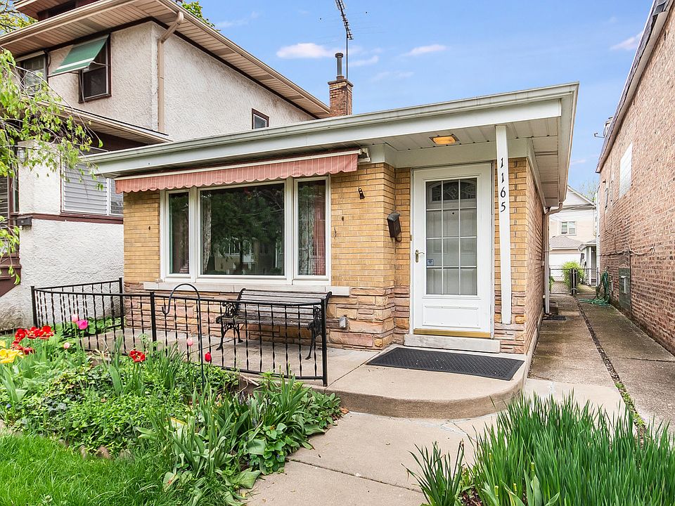 1st image of 1165 Clarence Ave