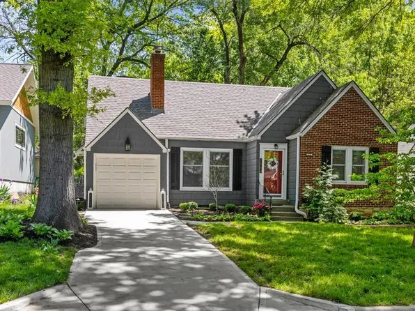 2500 W 50th Pl, Westwood, KS 66205