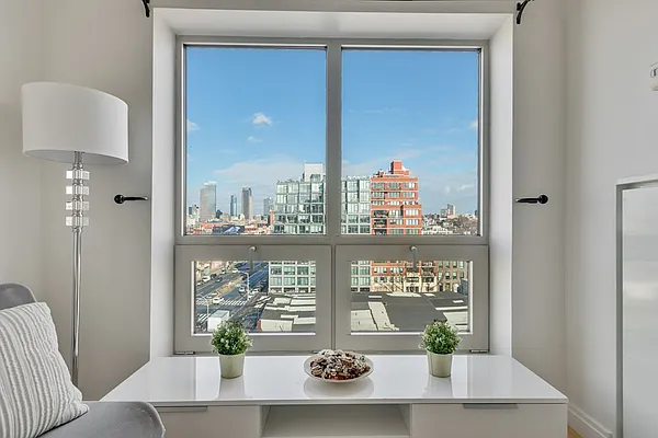 Sold by Compass | media 6
