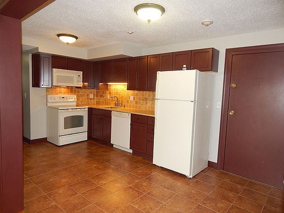 2nd image of 1190 Charles St APT 1