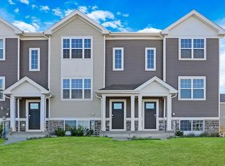 861 Briar Glen Ct, Hampshire, IL 60140