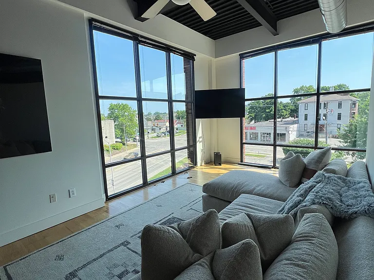 350 E Short St #423 — Photo 9