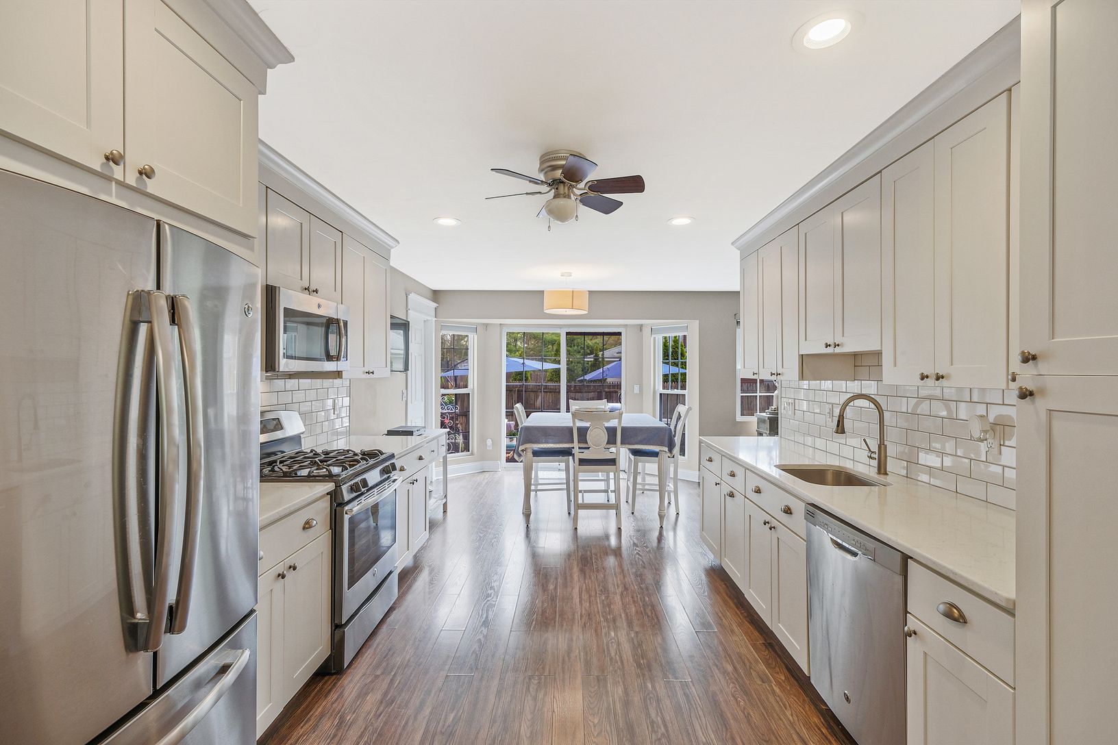  Updated Kitchen with All Stainless Appliances
