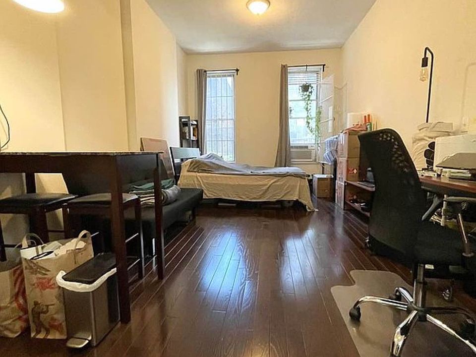 1st image of 220 E 27th St APT 4