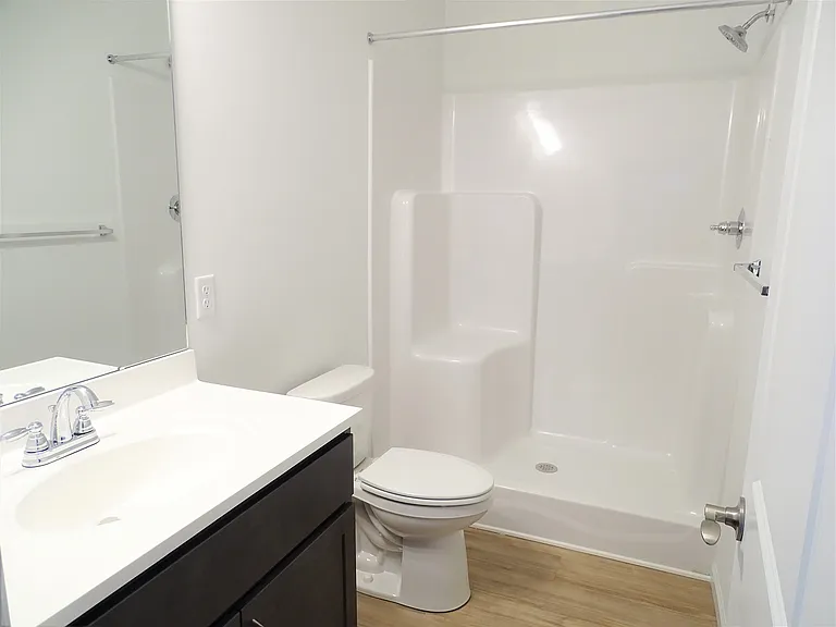 Park West Apartments — Photo 46