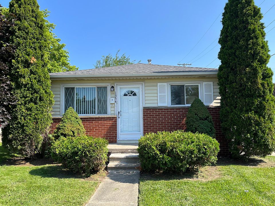 1st image of 1354 Stewart Ave