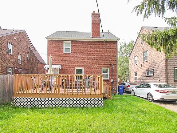 4th image of 18401 Hiller Ave