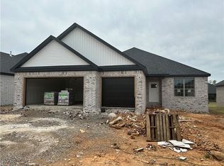 641 Bonnie St, Bentonville, AR 72713