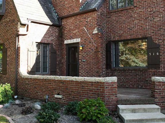 2nd image of 516 W Richwoods Blvd