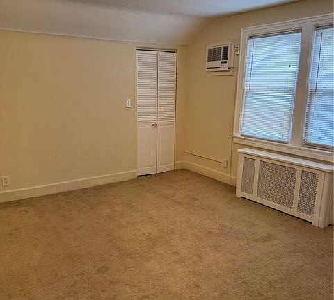 3rd image of 20706 33rd Ave