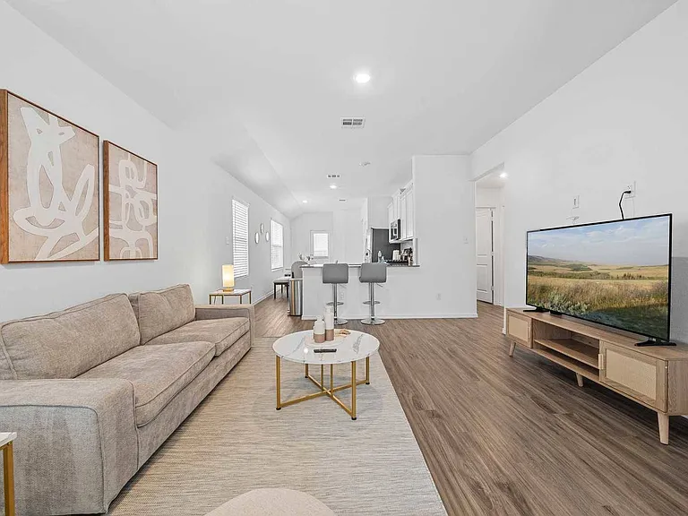 132 Canley Loop — Photo 8