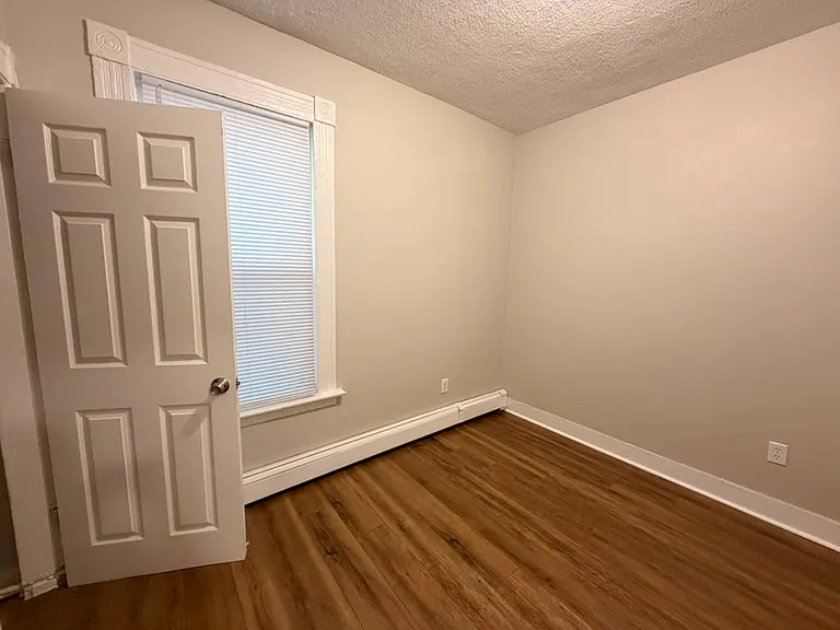 38 Daggett St #1A — Photo 2