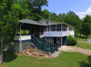 30 River Edge Ln, Clifton, TN 38425