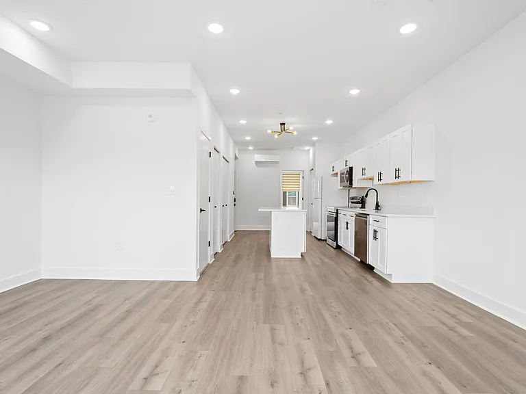 1123 Sterrett St #C — Photo 5
