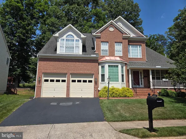 6251 Rolling Spring Ct, Springfield, VA 22152