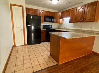 132 Tyngsboro Rd #22, North Chelmsford, MA 01863