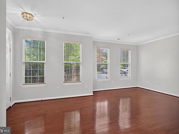 4th image of 116 Mountain Creek Cir