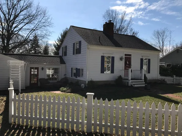 176 Elm St, Hudson, OH 44236