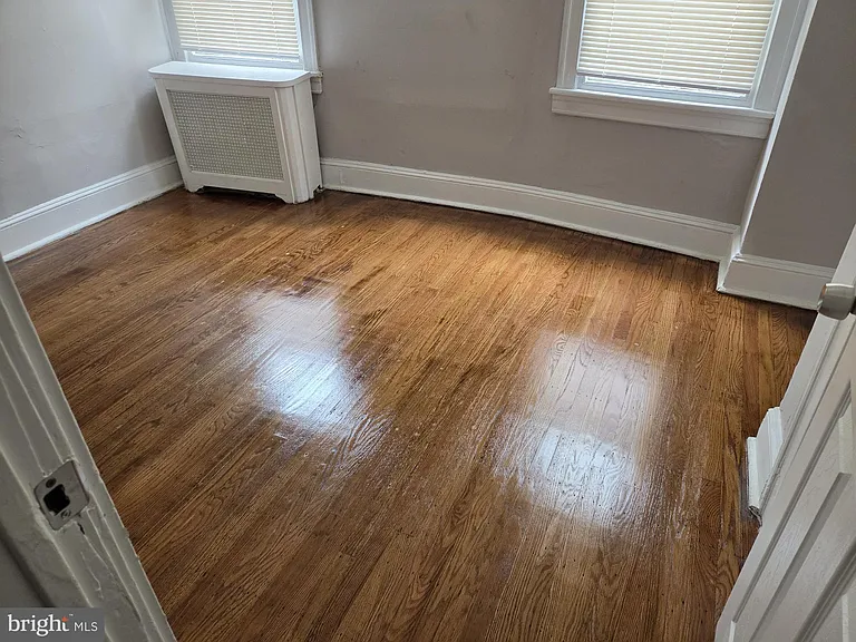 633 E Allegheny Ave — Photo 27