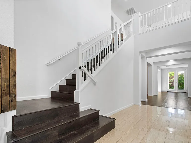 991 Zephyr Ln — Photo 29