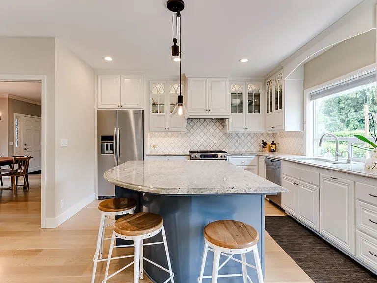3375 Bardell Ave — Photo 16