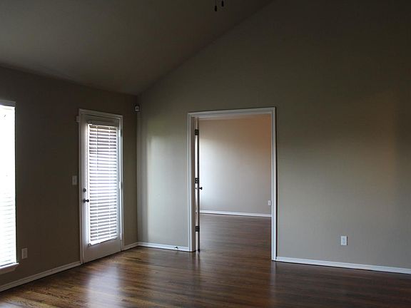 Flex Room off Family Room