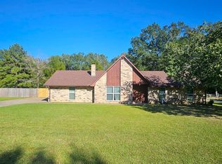 171 Old Oak Ln, Leesville, LA 71446