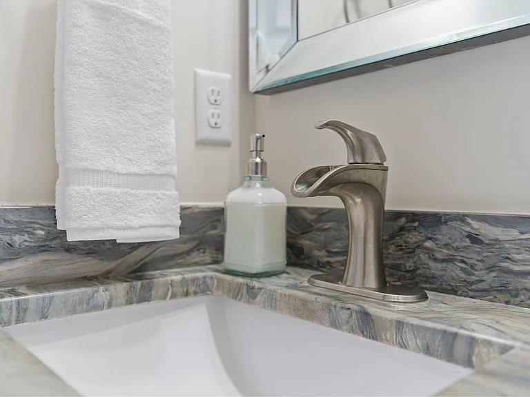 105B McCall St — Photo 49