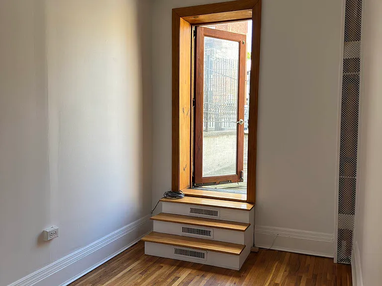 51 Remsen St #4R — Photo 9