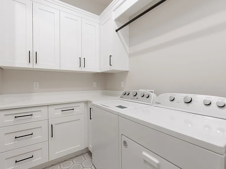 334 S Water Course Dr — Photo 18