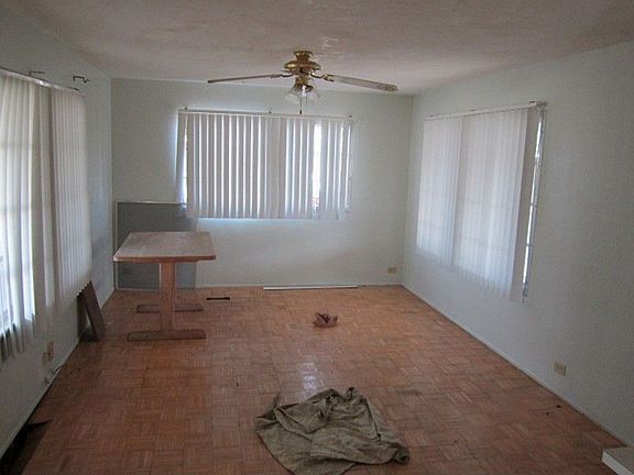 3rd image of 364 Hague St