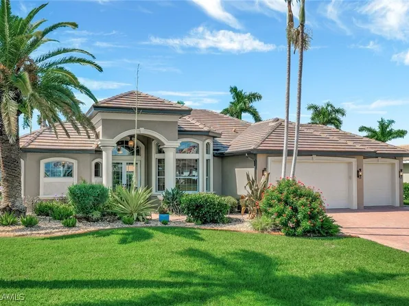 1923 Harbour Cir, Cape Coral, FL 33914