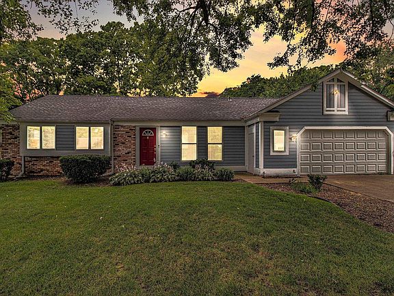 2nd image of 56316 Primrose Cir