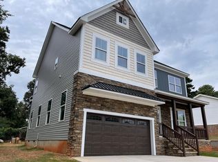 118 Driftwood Dr, Mooresville, NC 28117