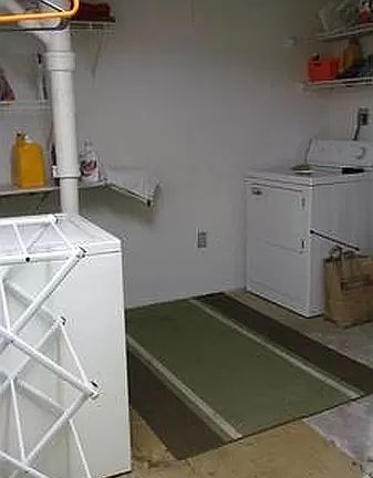 3rd image of 416 S 6th St E #416