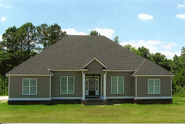 1st image of 220 Indian Creek Cir
