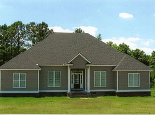 220 Indian Creek Cir, Adel, GA 31620