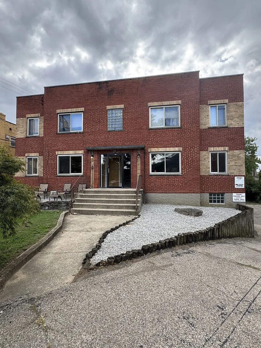 Building Photo - 3565 Carmel Ter #2