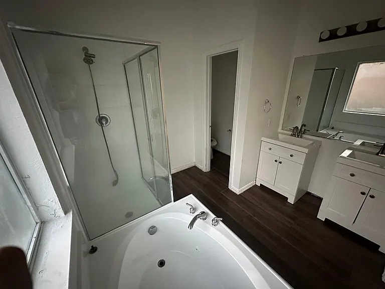 7721 Shasta Dr — Photo 6