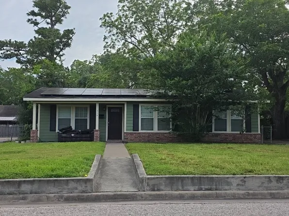 504 E Convent St, Victoria, TX 77901