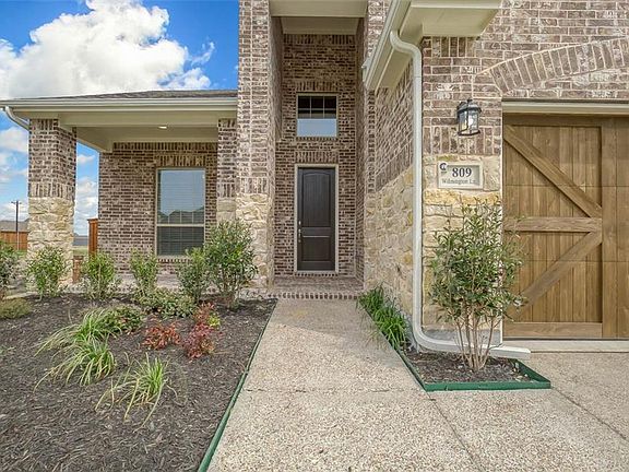4th image of 809 Wilmington Ln
