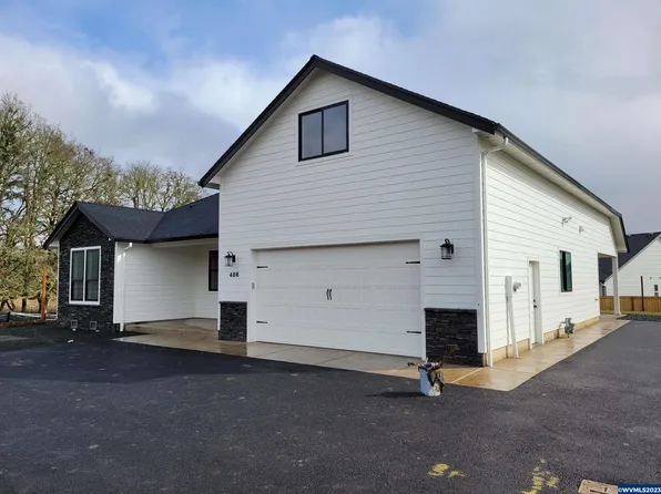 486 NW Coast Mountain Dr, Dallas, OR 97338