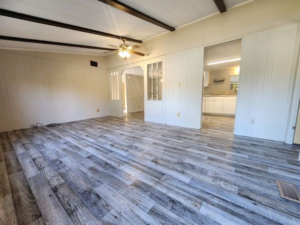 610 SE 128th Ave