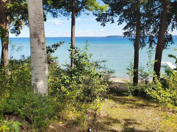 0 S West Bay Shr, Traverse City, MI 49684