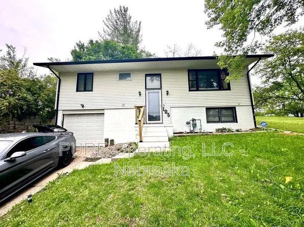 105 N Elm St, Glenwood, IA 51534